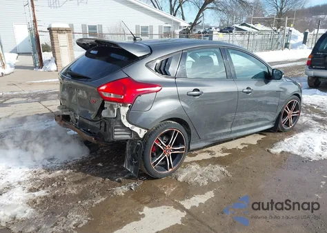 2015 Ford Focus St z USA, uszkodzony, nr VIN 1FADP3L99FL311271